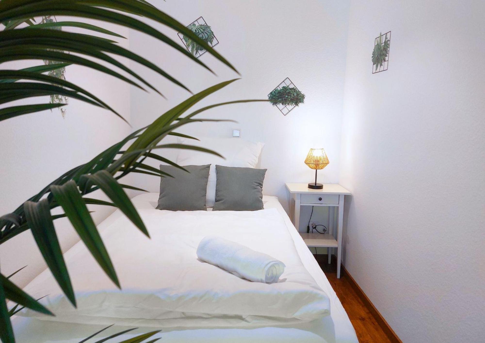 Rooftop Apartments - Modernes Studioapartment Fuer 3 Personen Langenau Bagian luar foto